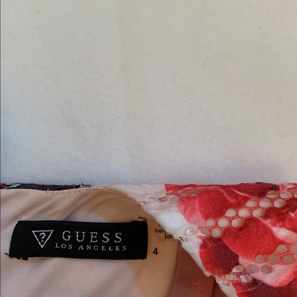 GUESS Los Angeles - Picture 6 of 8